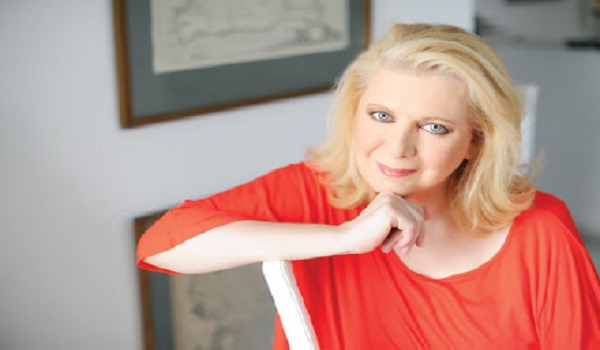 Έλενα Ακρίτα: Νέο κείμενο-φωτιά με τίτλο Ο μ@λ@κ@ς των Χριστουγέννων