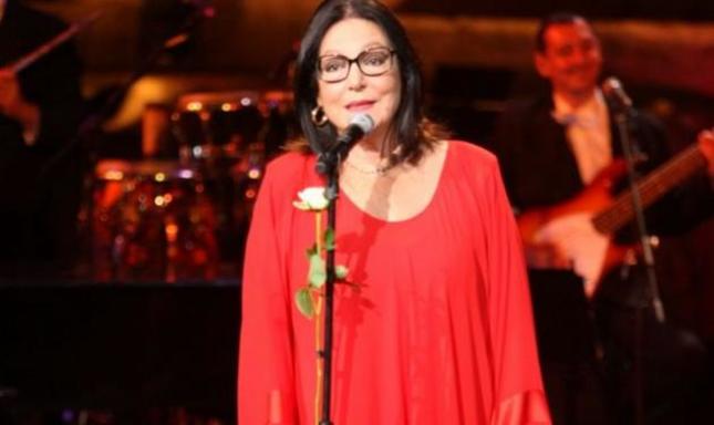 Νάνα Μούσχουρη: Οι σκληρές δηλώσεις για την Ελλάδα που έγιναν viral