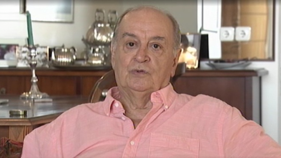 Κώστας Λυχναράς: Πέθανε ο σκηνοθέτης του Κωνσταντίνου και Ελένης και του Καφέ της Χαράς