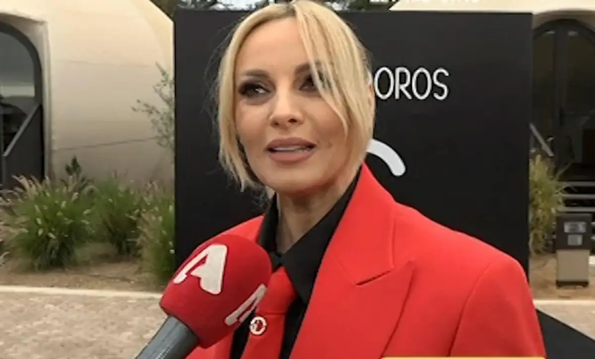 Πέγκυ Ζήνα: «Έχω μάθει ότι είναι δύσκολο να επιστρέψει ο Νότης Σφακιανάκης, δεν το θέλει ο ίδιος»