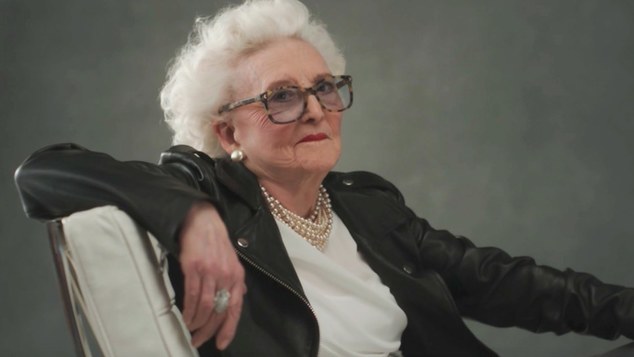 Αν ήμουν νέα γυναίκα τώρα: Ηλικιωμένες γυναίκες δίνουν συμβουλές ζωής