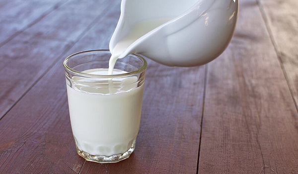 Οι κίνδυνοι από την κατανάλωση μη παστεριωμένου γάλακτος