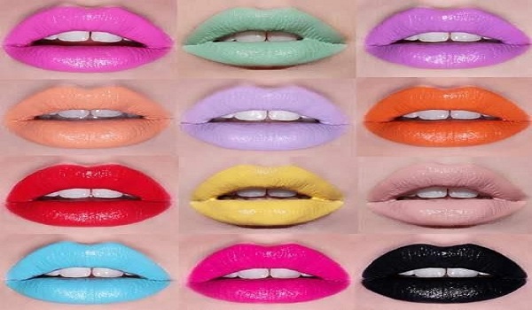 Αυτά είναι τα χρώματα που θα φοράμε στα χείλη το καλοκαίρι που έρχεται!
