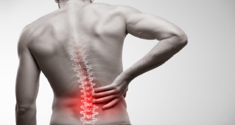 Πόνος στην πλάτη: Τέσσερις απλοί τρόποι ανακούφισης