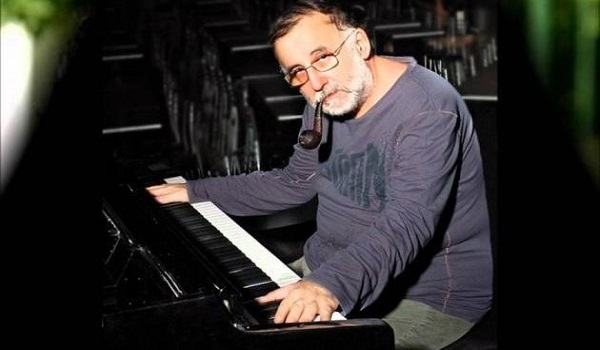 Θάνος Μικρούτσικος: Η φωτογραφία του μουσικοσυνθέτη μετά τις δύσκολες στιγμές με την υγεία του