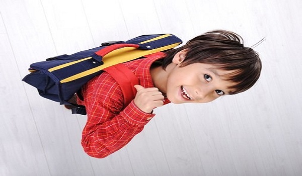 Πόσο πρέπει να ζυγίσει η σχολική τσάντα του παιδιού σας;