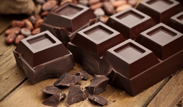 Πόσο χρειάζεται να περπατήσεις για να κάψεις μια σοκολάτα