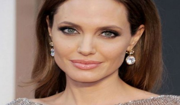 Angelina Jolie: Ανησυχία για την αποστεωμένη εμφάνισή της