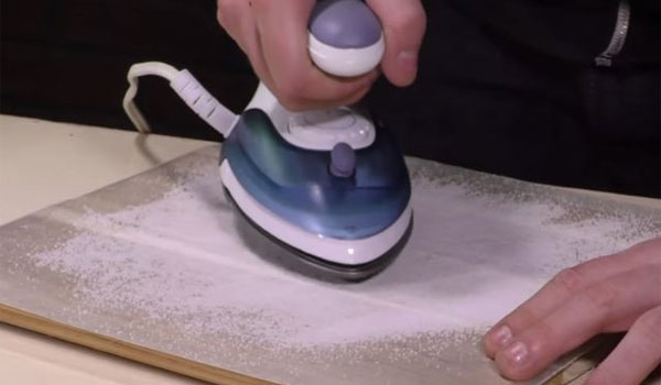 Απίστευτο: Σιδερώνει το αλάτι - Δείτε γιατί