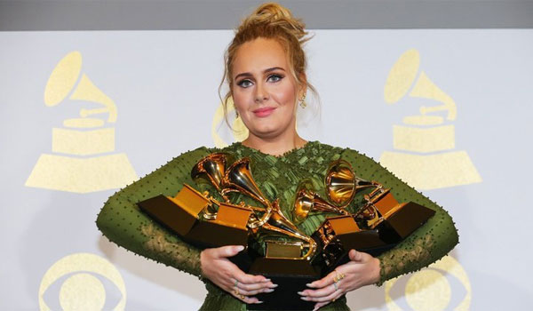 Οι νικητές των Grammy: Θριάμβευσε η Αντέλ ...τα δάκρυα τη Μπιγιονσέ