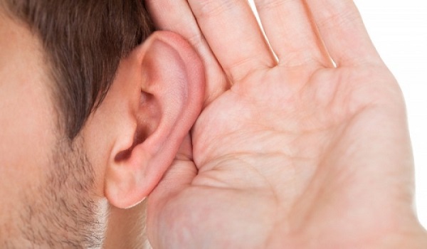 Βουίζουν τα αυτιά σου; Αυτές είναι οι πιο πιθανές αιτίες