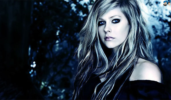 Avril Lavigne: Είναι νεκρή από το 2003;