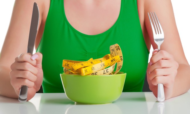Απώλεια βάρους και λίπους μετά τα 40: Οι κανόνες και η δίαιτα για γυναίκες 40+