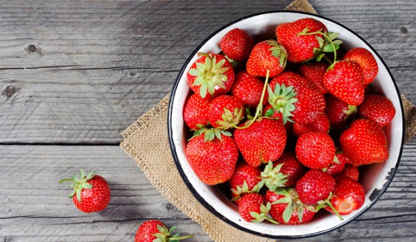 Φρέσκα φρούτα: Ποια πρέπει να τρώμε την άνοιξη;