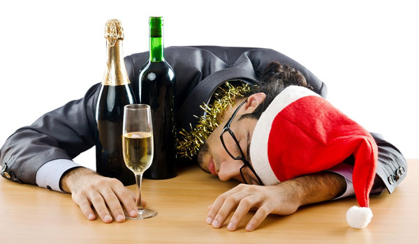 Hangover γιορτές αυτοφροντίδα: Μύθοι και αλήθειες για την αντιμετώπιση του hangover
