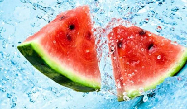 4 υγιεινές συνταγές με καρπούζι για δροσιά όποτε τη χρειάζεσαι