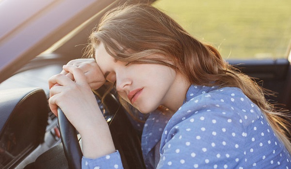Ποια προβλήματα υγείας προκαλεί ο ύπνος που διαρκεί λιγότερο από 7 ώρες