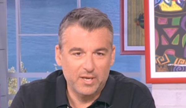 Γιώργος Λιάγκας για Πατέρα Αντώνιο: «Όποιος κατουράει στη θάλασσα, το βρίσκει στο αλάτι»