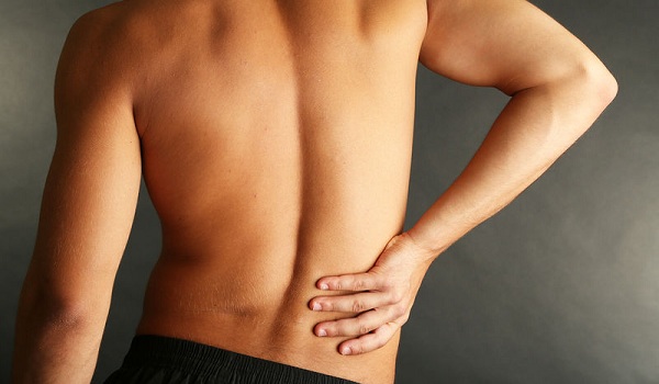 Μυϊκός πόνος: Πώς αντιμετωπίζεται ο κόμπος και το σφίξιμο στους μύες