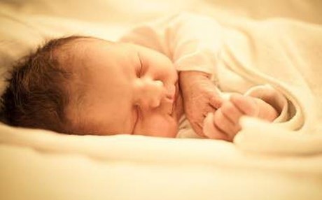 Τα λιποβαρή μωρά εμφανίζουν συχνότερα καθυστερημένη ανάπτυξη