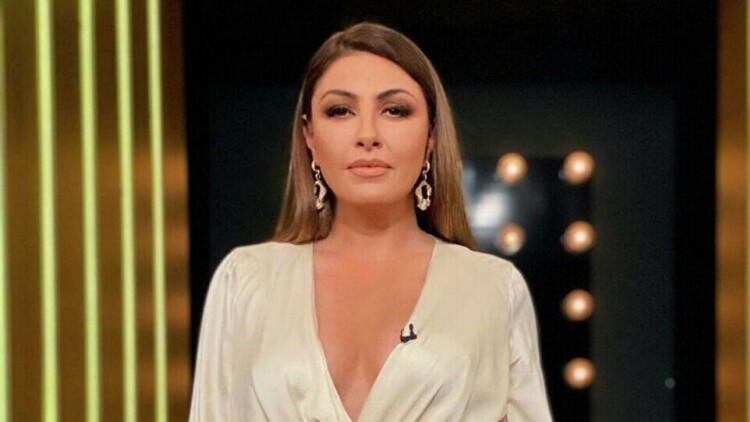 Έλενα Παπαρίζου: Εκτάκτως στο νοσοκομείο μετά την πρόβα του The Voice – Η επίσημη ανακοίνωση της MINOS EMI