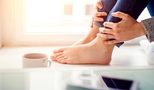 Τα 3 συμπτώματα στα πόδια που μαρτυρούν προβλήματα υγείας