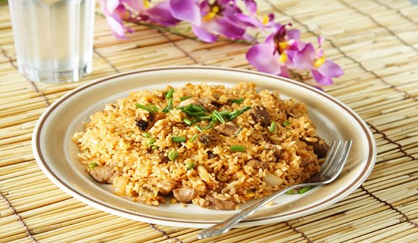 Τι να προσέχετε όταν ξαναζεσταίνετε το ρύζι. Υπάρχει κίνδυνος δηλητηρίασης