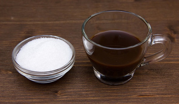 Υποκατάστατα ζάχαρης: Γιατί η στέβια είναι καλύτερη από τη φρουκτόζη