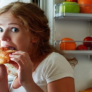 Όσο λιγότερο τρως, τόσο περισσότερο ζεις;