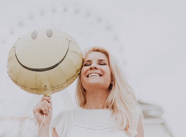 Ευτυχία: 10 ερωτήσεις που πρέπει να κάνετε στον εαυτό σας για να τη βρείτε