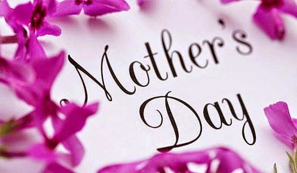 Γιορτή της Μητέρας 2023: Ευχές στην πιο γλυκιά μανούλα του κόσμου!