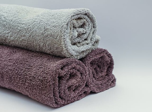 Πόσο επικίνδυνο είναι για την υγεία σου να χρησιμοποιείς την πετσέτα του συντρόφου σου;
