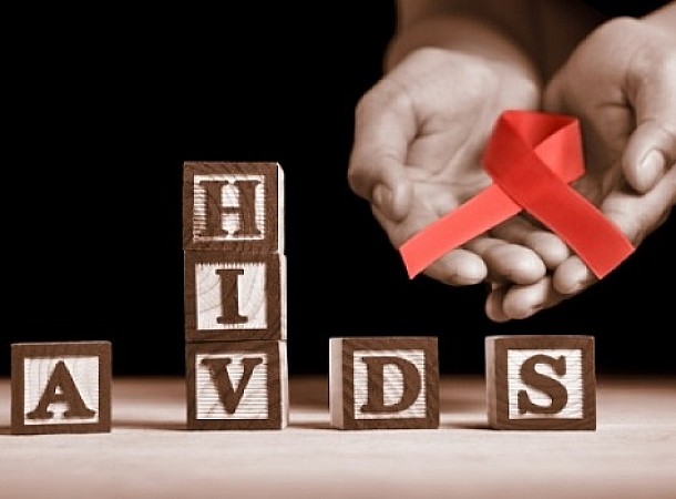 1η Δεκεμβρίου παγκόσμια μέρα κατά του AIDS: Το ξέσπασμα και οι διάσημοι που έχασαν τη ζωή τους