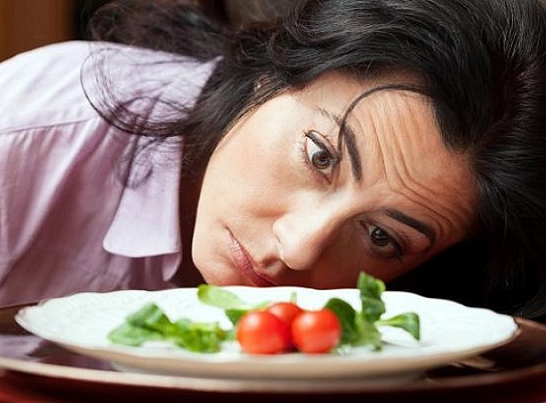 Απώλεια βάρους: 5 τροφές που δεν πρέπει να τρώτε το βράδυ