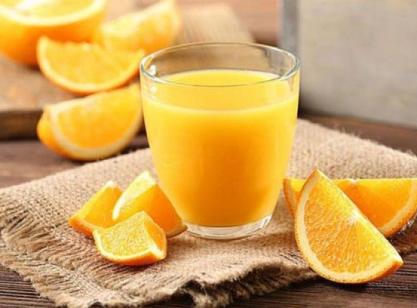 Πόση βιταμίνη C έχει ένα πορτοκάλι; Και πόση χρειάζεσαι καθημερινά;