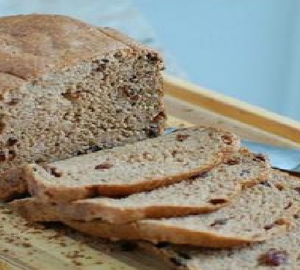 Το παράξενο μυστικό της γιαγιάς για να καθαρίζεις λεκέδες και βρωμιά με ψωμί