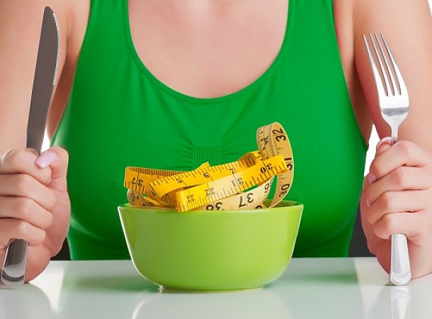 Απώλεια βάρους και λίπους μετά τα 40: Οι κανόνες και η δίαιτα για γυναίκες 40+