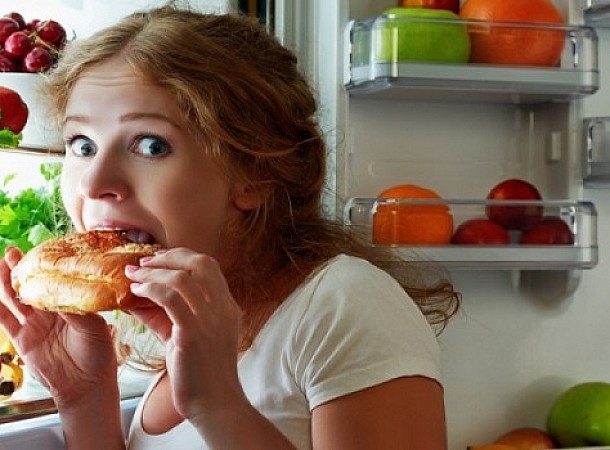 Τρώτε πολύ γρήγορα; Να γιατί πρέπει να αλλάξετε συνήθεια