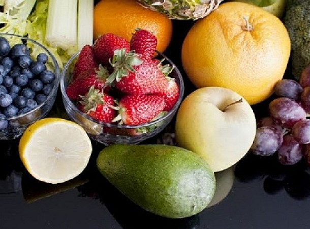 Δίαιτα: Το φρούτο που διευκολύνει το αδυνάτισμα και κάνει καλό στο έντερό σας