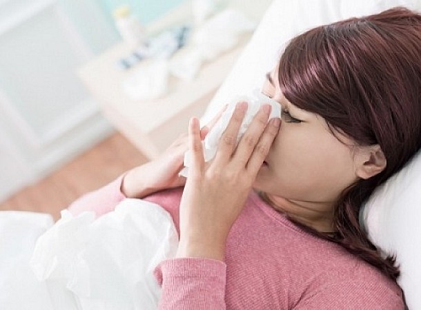 Στις πόσες μέρες μπορείς να κολλήσεις από κάποιον τον ιό της γρίπης;