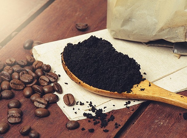 Πώς μπορούμε να εκμεταλλευτούμε τα υπολείμματα του καφέ