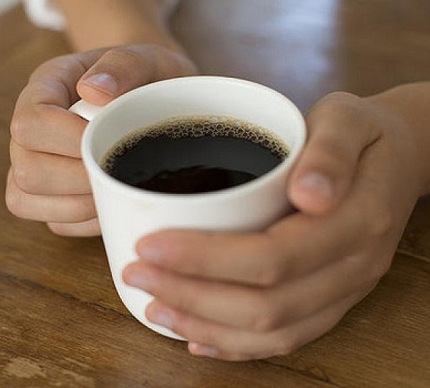Βήμα βήμα τι να κάνετε αν χυθεί καφές στο λάπτοπ