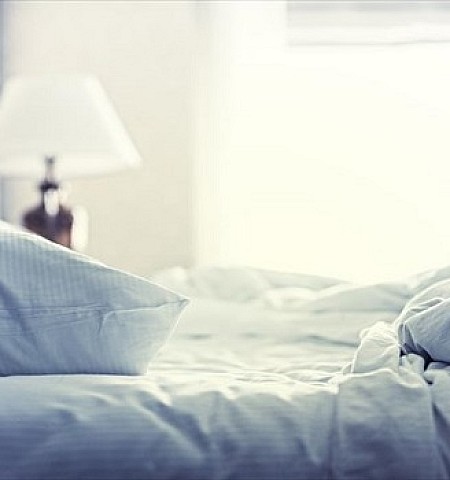 Αυτά είναι τα μεγαλύτερα λάθη που κάνετε όταν στρώνετε το κρεβάτι σας