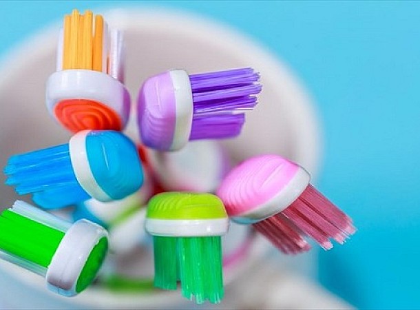 Παλιά οδοντόβουρτσα: 9 χρήσεις της στο σπίτι που δεν έχετε σκεφτεί