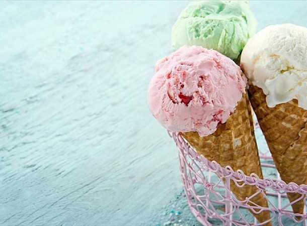 Το παγωτό δε βλάπτει, αλλά ωφελεί την υγεία σου, σύμφωνα με τους διατροφολόγους