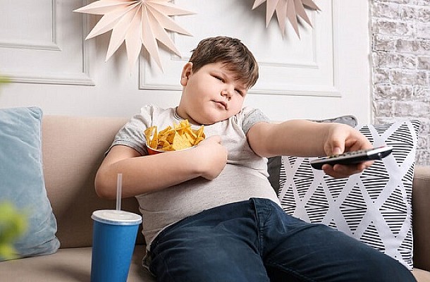 Παιδική παχυσαρκία: Μιλήστε στο παιδί σας για το βάρος, αλλά αποφεύγοντας το στίγμα