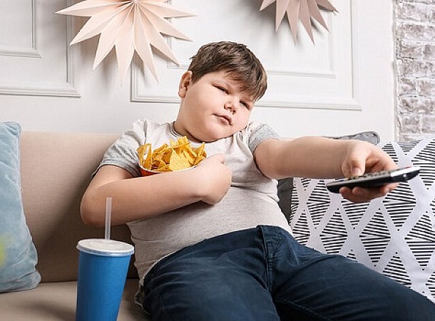 Τρία πράγματα που οδηγούν τα παιδιά στην παχυσαρκία
