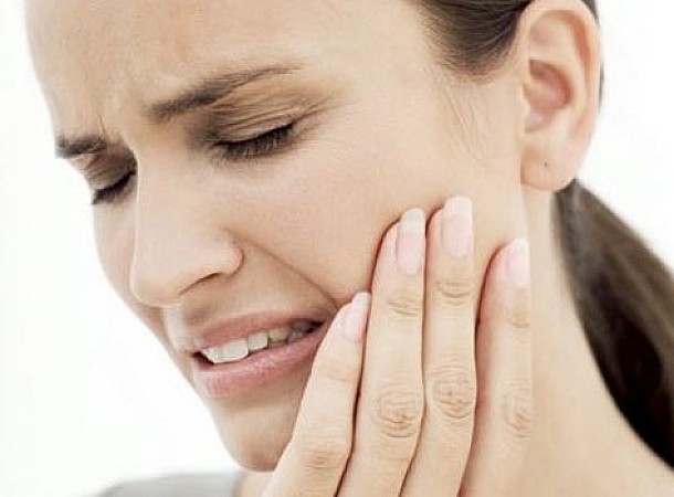 Ευαισθησία δοντιών στο κρύο: Οι πέντε βασικές αιτίες Onmed