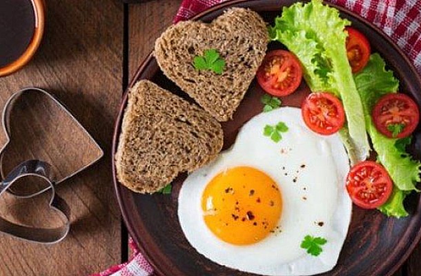 Πρωινό γεύμα: 5 τροφές για να χάσετε βάρος σύμφωνα με έναν διαιτολόγο