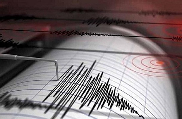 Ισχυρός σεισμός αισθητός τώρα στην Αθήνα – 5.2 ρίχτερ βορειοανατολικά της Χαλκίδας